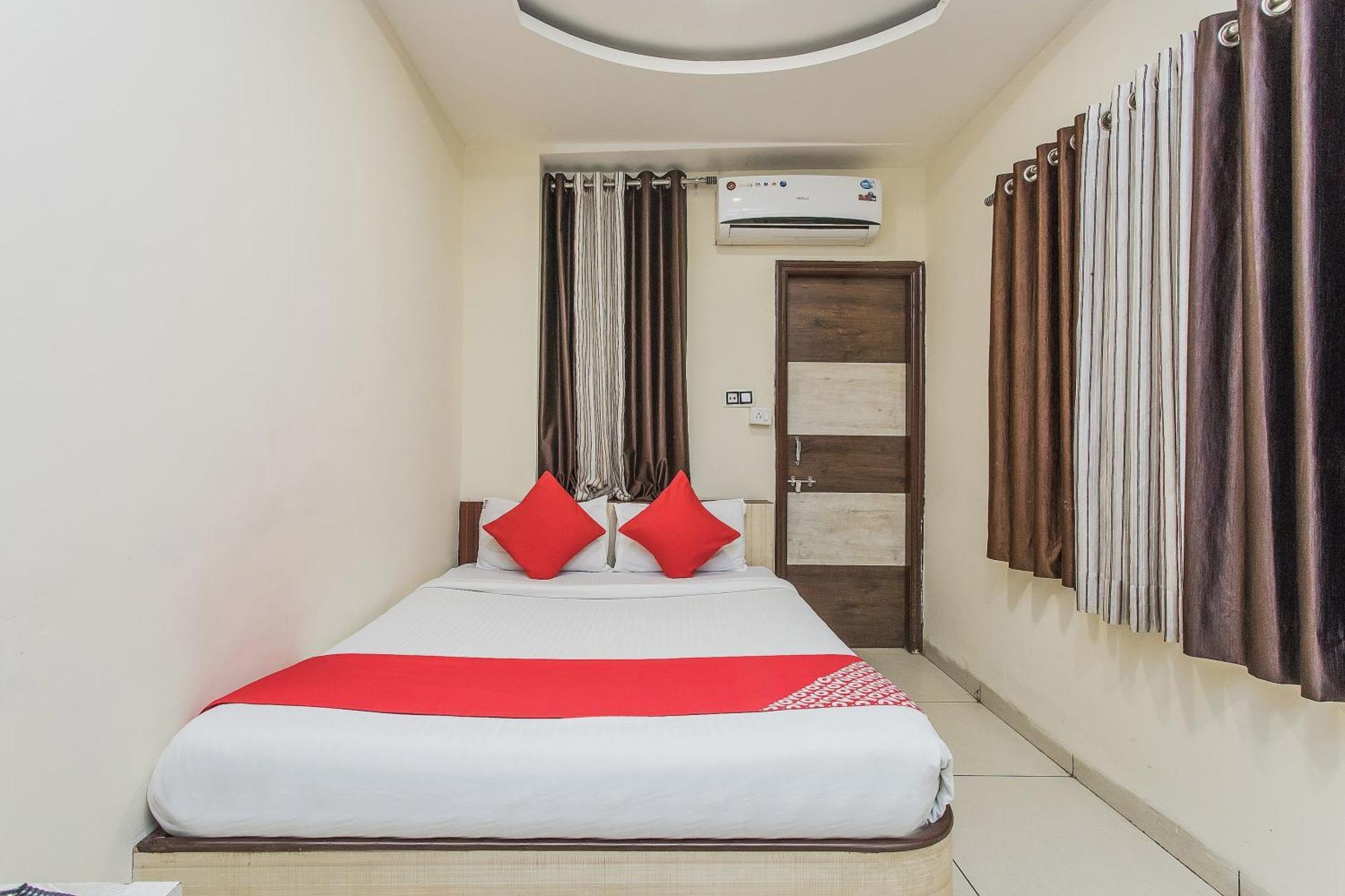 Capital O 4042 Hotel Mehar Residency Indore Exterior foto